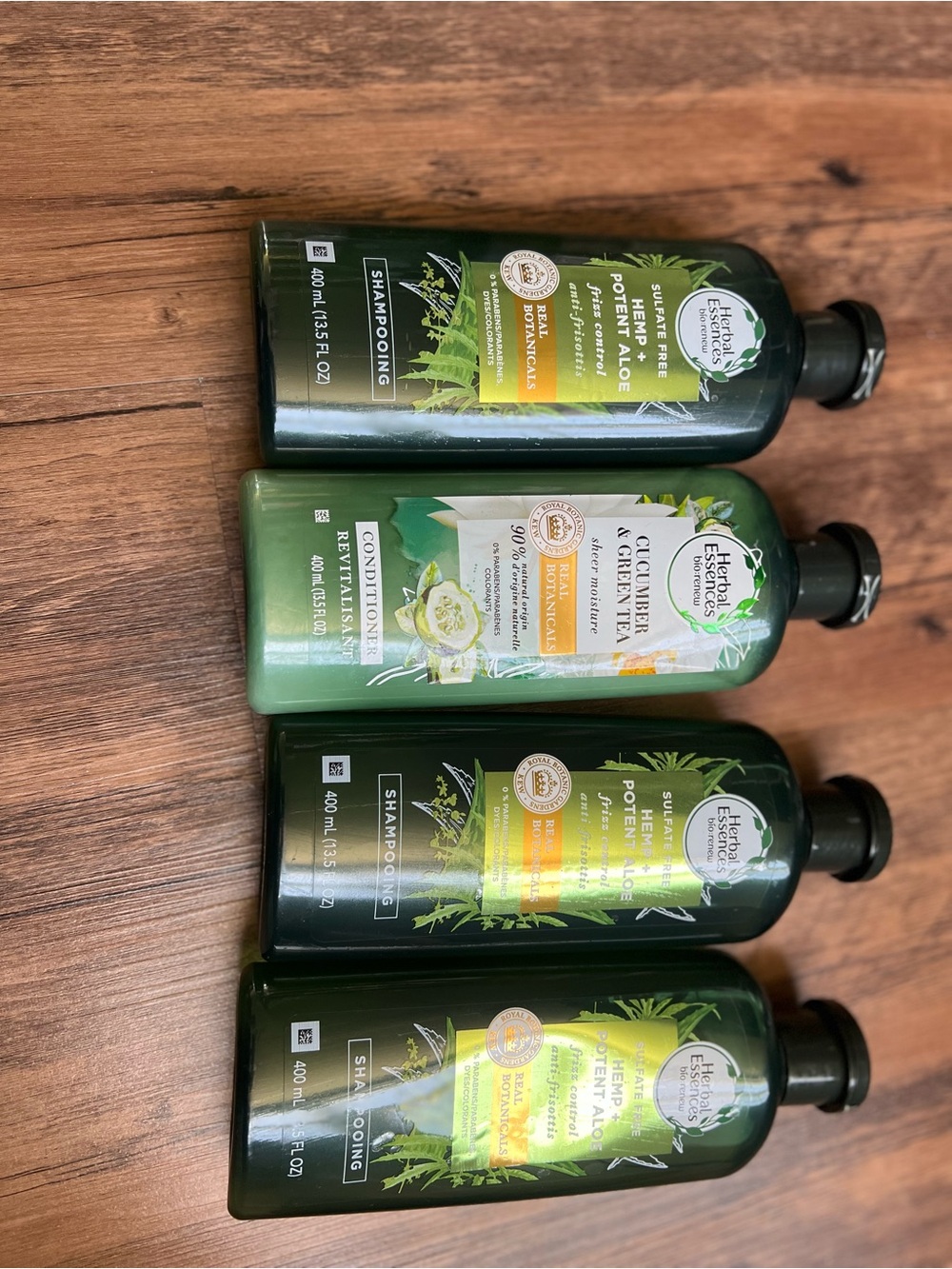 Herbal Essences Hemp & Aloe Green Shampoo and Conditioner Set - Green